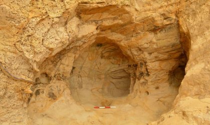 Ferroviários britânicos descobrem caverna do século XIV durante obra