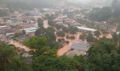 Minas Gerais sofre com desmoronamentos e alagamentos por temporais 