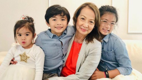 Colette (E), Edison, a avó Loan Le, e Olivia morreram em incêndio no Texas