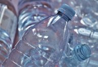 Escolas estaduais de SP vão deixar de usar materiais plásticos e adotar produtos biodegradáveis