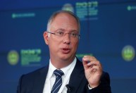 Conselheiro de Putin chama discussão entre Trump e Zelensky de “histórica”