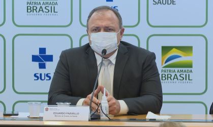 Pazuello diz que 138 mi de doses da Pfizer e Janssen chegam a partir de maio