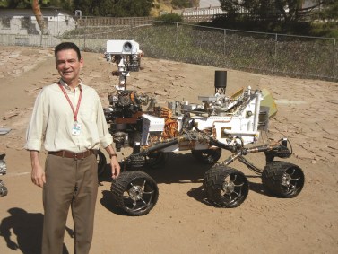 Ivair Gontijo e o rover espacial Curiosity