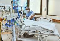 Nossos médicos estão à beira da síndrome de burnout, alerta infectologista