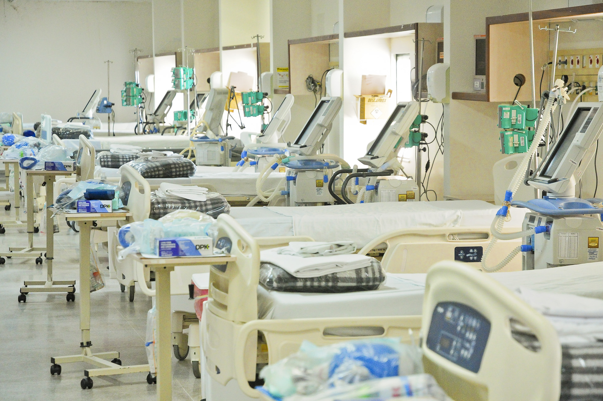 Leitos de UTI no Hospital Regional de Santa Maria, em Brasília