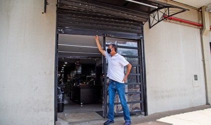 Confiança empresarial sobe em abril na comparação com março, revela FGV