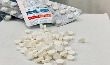 Comprimidos de cloroquina produzidos pelo Exército brasileiro