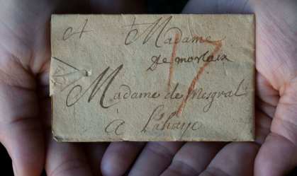 Carta rara 'trancada' há 300 anos é aberta virtualmente