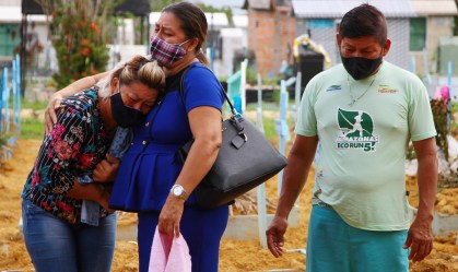 Pela primeira vez na pandemia, Brasil supera média de 3 mil mortes por dia