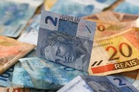 Selic está pronta para cair de forma sustentável, diz presidente do BNDES