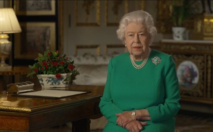 A rainha Elizabeth da Inglaterra em anúncio de Páscoa