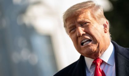 A nova inimiga número 1 de Donald Trump é uma senadora republicana