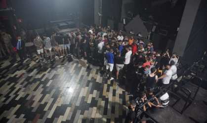 Polícia interrompe festa clandestina com 200 pessoas na zona leste de São Paulo