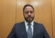 Silvio Almeida contrata advogado de militar investigado no 8 de janeiro