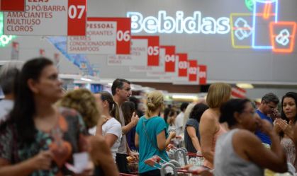 Mercado prevê contração de 1,9% do PIB no Brasil