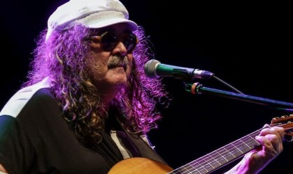 Moraes Moreira, ícone dos Novos Baianos, morre aos 72 anos no Rio