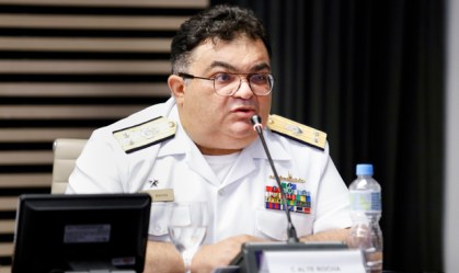 Almirante Rocha deixa Secom; governo busca substituto