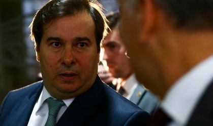 Análise: Maia tem razão ao dizer que falta governo levar agenda ao Congresso
