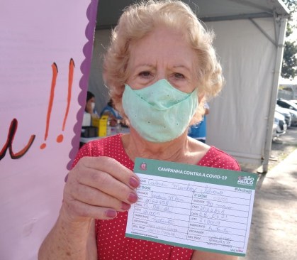 Idosos devem se cuidar mesmo após vacina