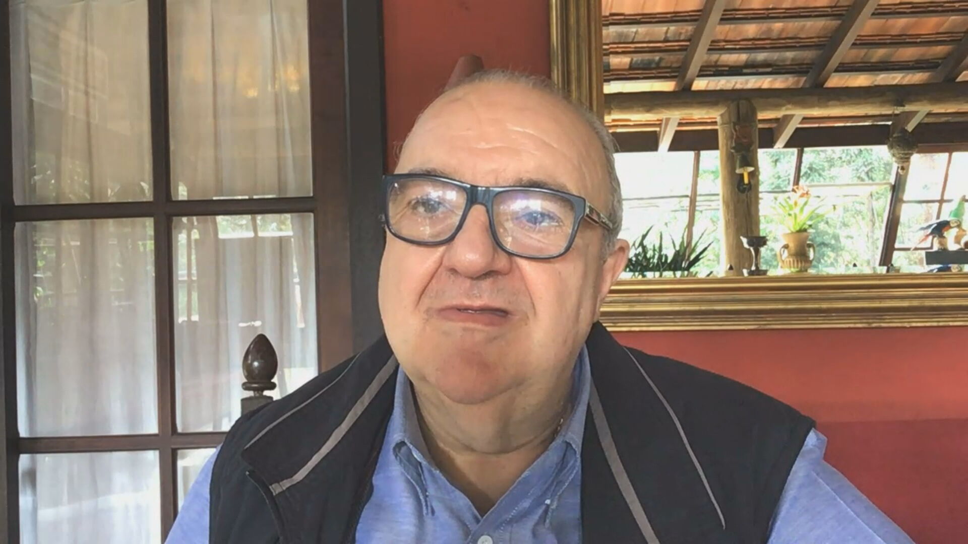O prefeito de Curitiba Rafael Greca (DEM) falou sobre o lockdown na cidade