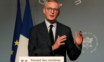 Economia francesa diminuirá 8% em 2020 com prorrogação de bloqueio, diz ministro