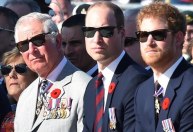 Príncipe Harry diz não ter contado tudo sobre Charles e William em livro