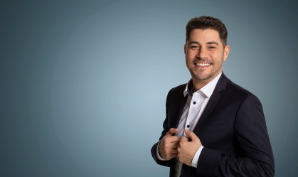 Séries Originais, com Evaristo Costa, estreia no domingo (31)