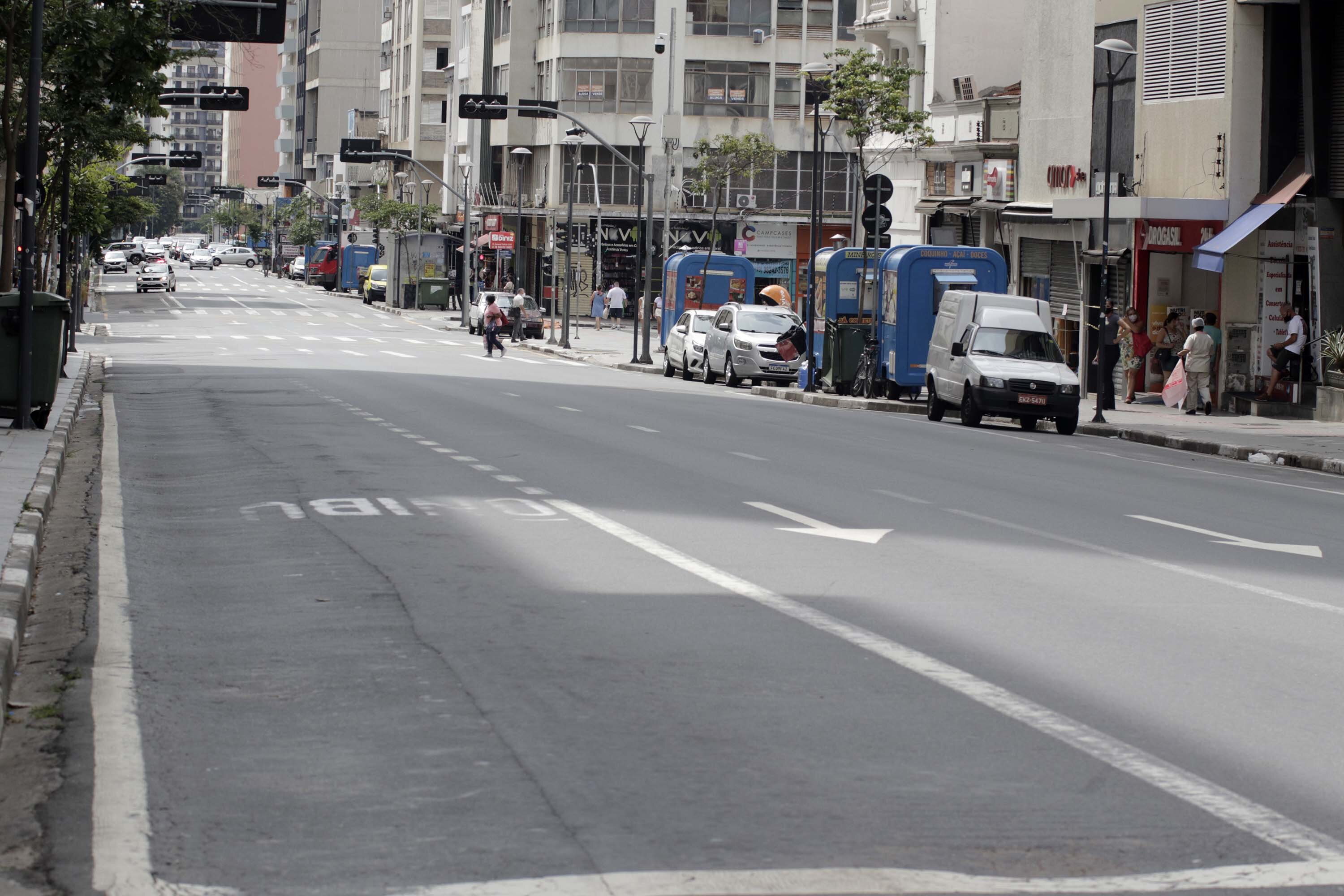 Movimento em Campinas durante restrições da pandemia