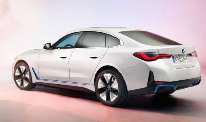 BMW revela novo carro elétrico, mas ainda não abrirá mão de veículos a gasolina