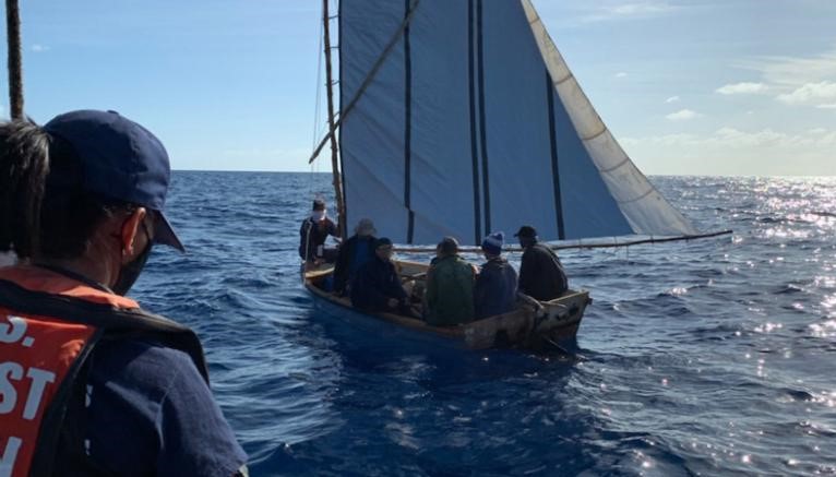 Barco de imigrantes interceptado nos EUA