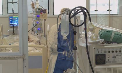 Entre os hospitalizados por Covid, 90% não tomaram duas doses da vacina