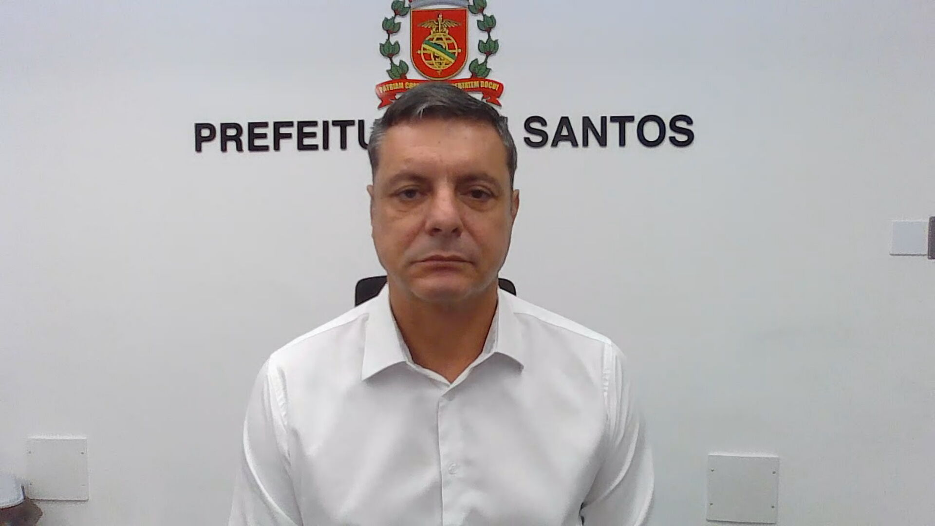 Prefeito Rogério Santos falou sobre as medidas restritivas em Santos