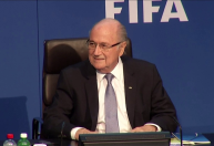 Sepp Blatter diz que Inglaterra deveria sediar Copa antes da Arábia Saudita