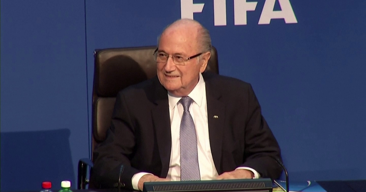 Blatter detona Fifa por cancelar suspensão de Balogun: “Para onde vais?”