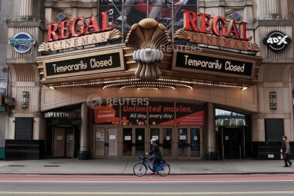 Unidade da rede de cinemas Regal em Manhattan fechada temporariamente devido à p