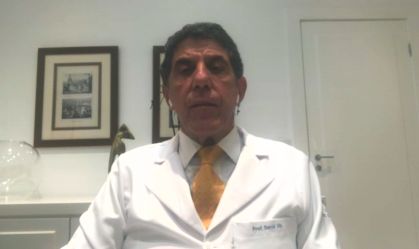 'Temos que aumentar imediatamente o número de vacinados', diz David Uip