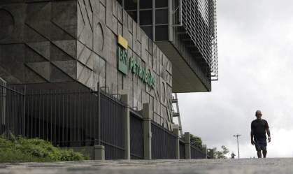 Quatro diretores da Petrobras deixarão empresa após saída de Castello Branco