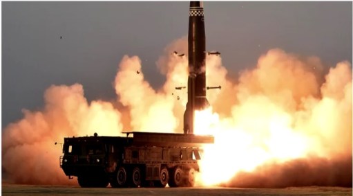Coreia do Norte lançou um míssil de alta precisão e longo alcance na quinta-feir