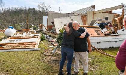 Sobe para 88 número de mortos após série de tornados nos EUA