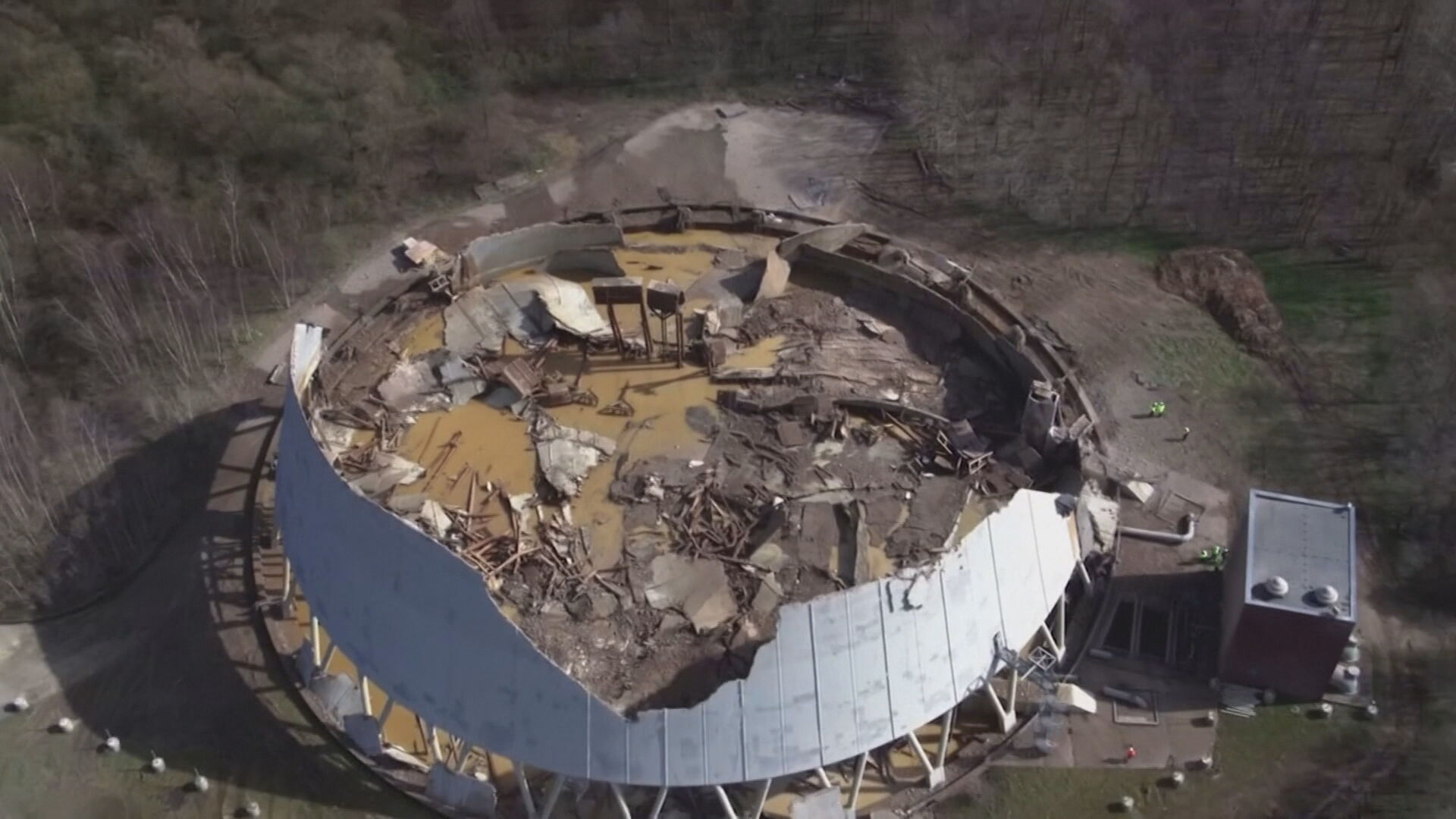 Usina elétrica abandonada após ser demolida na Alemanha (30.mar.2021)