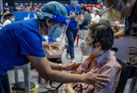 Filipinas proíbem entrada de não vacinados no transporte público