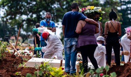 Brasil bate recorde e registra 3.869 mortes por Covid-19 nas últimas 24h