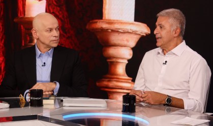CNN Tonight, apresentado por Mari&nbsp;Palma, Gabriela Prioli e Leandro Karnal