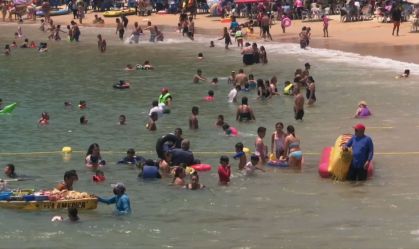Turistas lotam região costeira do México durante a pandemia de Covid-19 (01.abr.