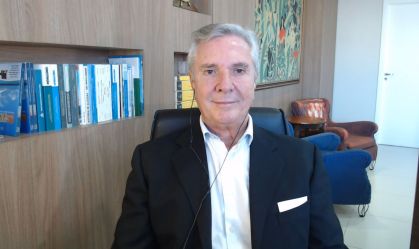 Collor nega que governo federal seja refém do Centrão