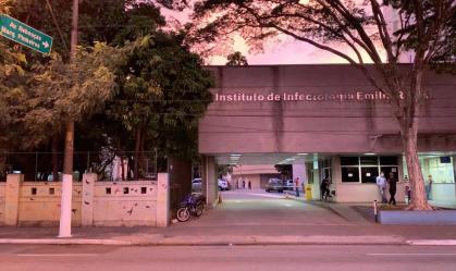 Emílio Ribas é 1º hospital referência de SP a ter UTI 100% ocupada por COVID-19