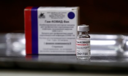 Prefeituras de Niterói e Maricá acionam Justiça para Anvisa autorizar Sputnik V