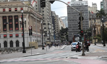 Restrições devem terminar só com 70% da população vacinada, diz Gabbardo