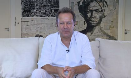 ‘A pandemia vai nos ensinar o que o outro representa’, diz Vik Muniz