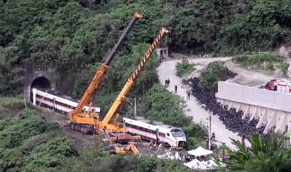 Taiwan liberta sob fiança suposto culpado por acidente de trem que matou 50